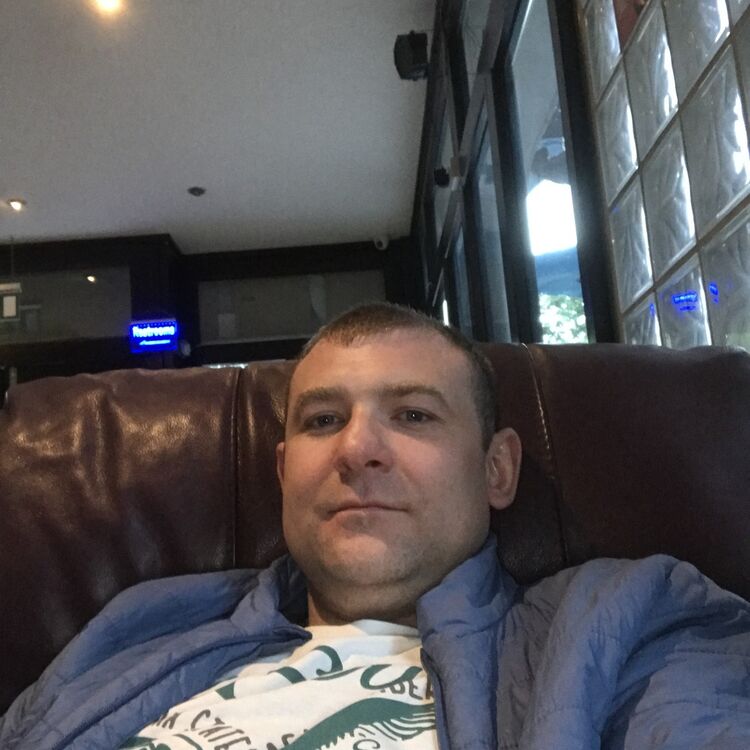  11772027  Andrey, 39 ,    Forest Gate