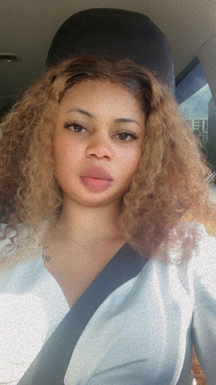  37636837  Lisa, 32 ,    