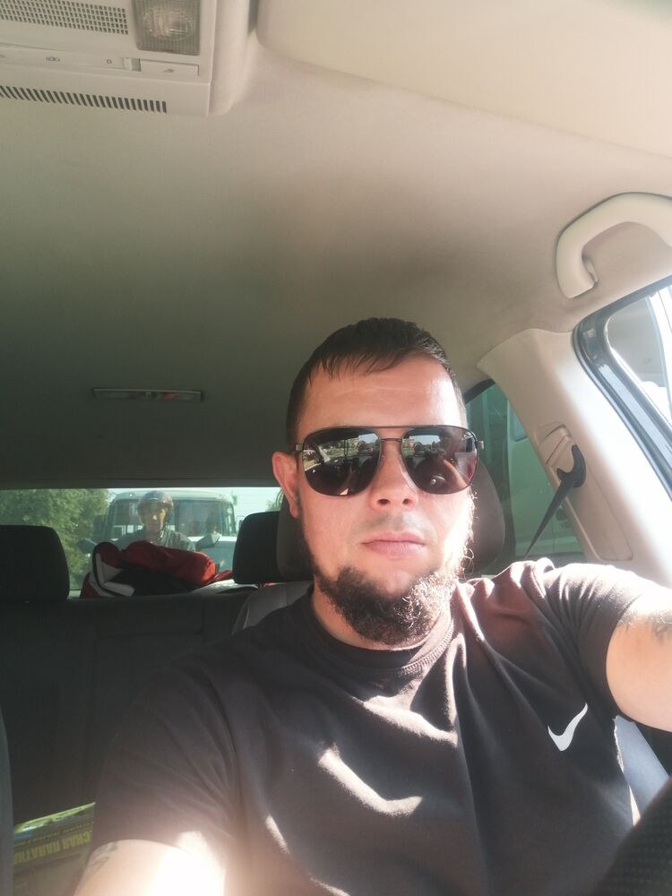  46791637  , 32 ,    