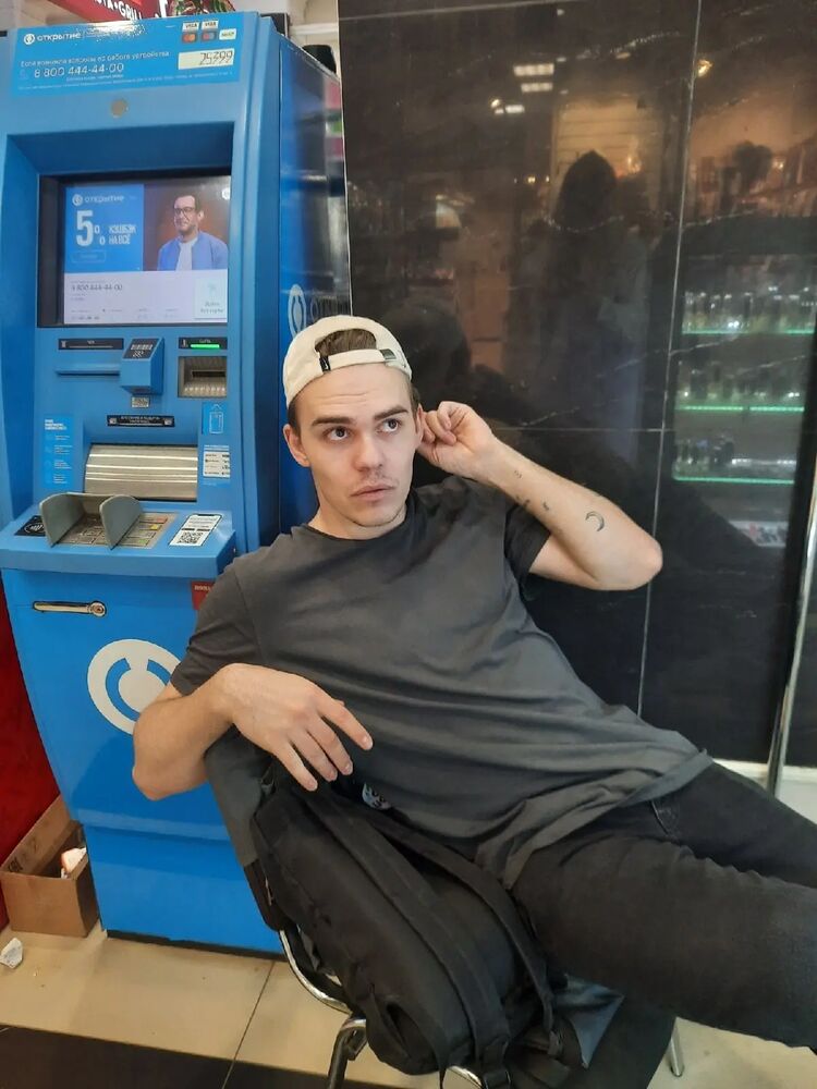  27957657  , 25 ,    -