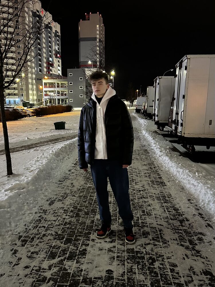  41471447  Vadim, 19 ,    