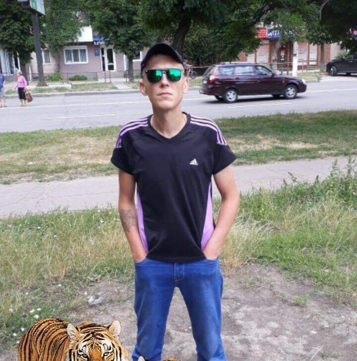  21249307  , 39 ,    