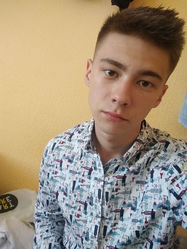  18579187  , 24 ,    