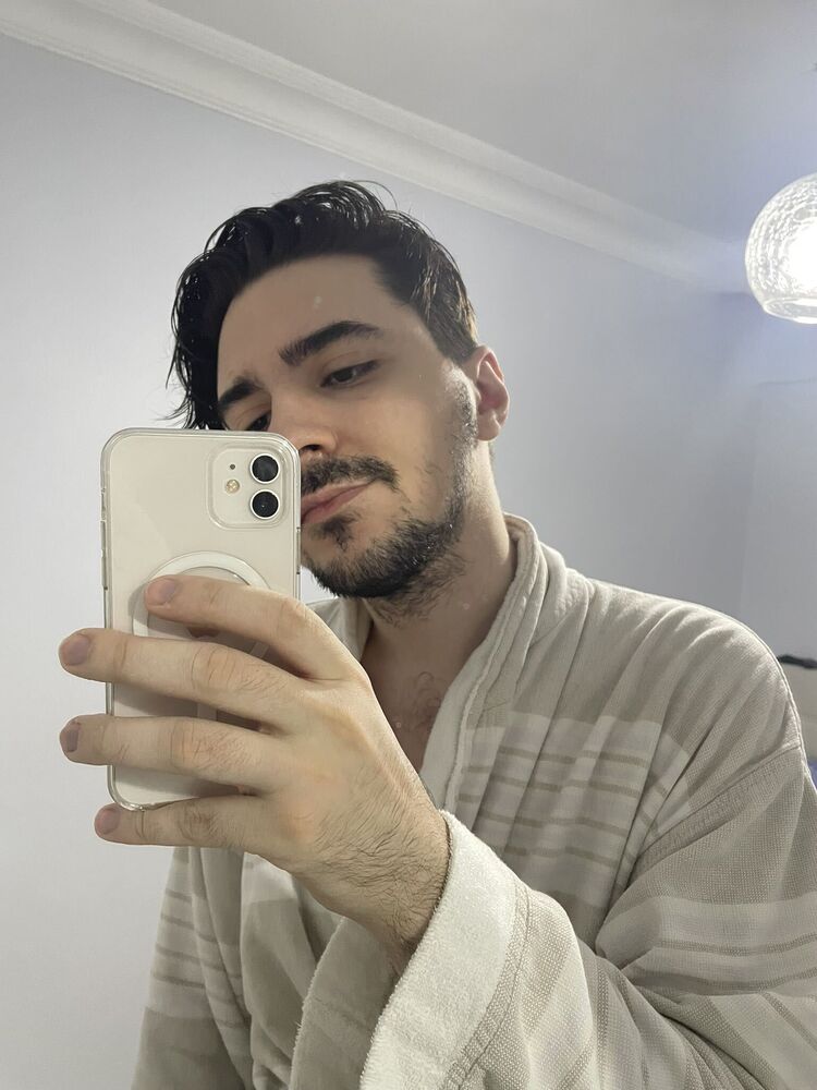  53808157  Eren, 26 ,    