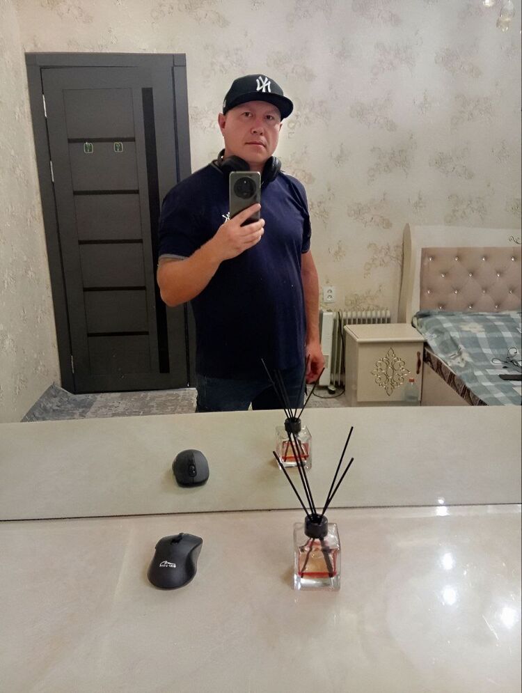  51688907  , 40 ,    