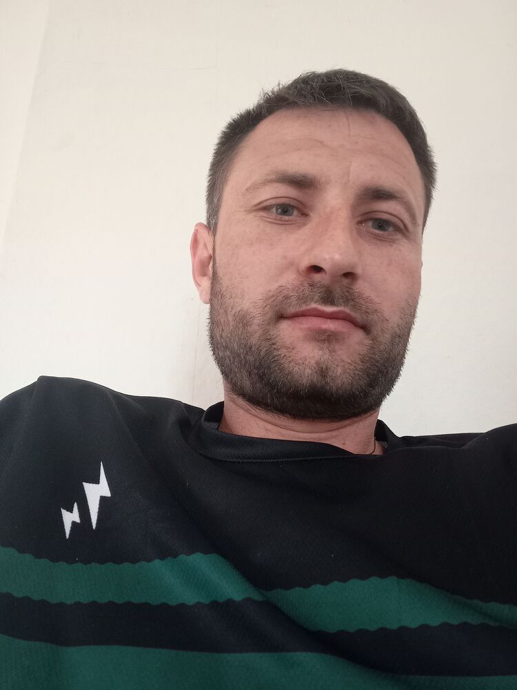  Minden,   Andrii, 32 ,   ,   