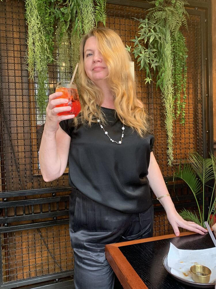  54258127  , 52 ,    -