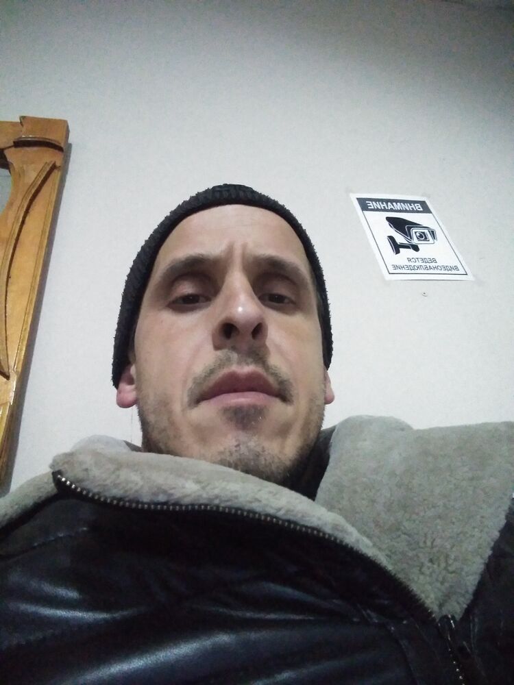  49657077  , 35 ,    