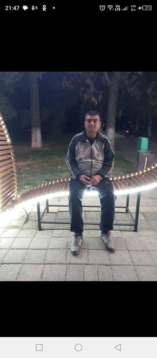  52691457  , 37 ,    