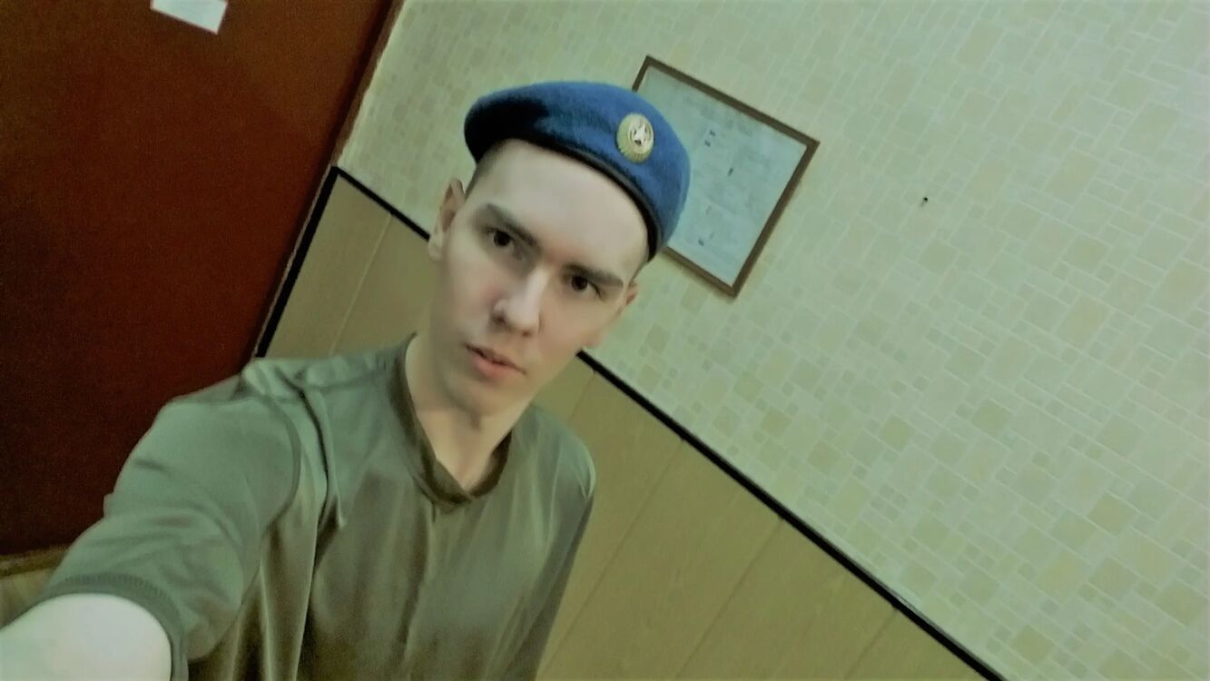  44210597  Yury, 26 ,    