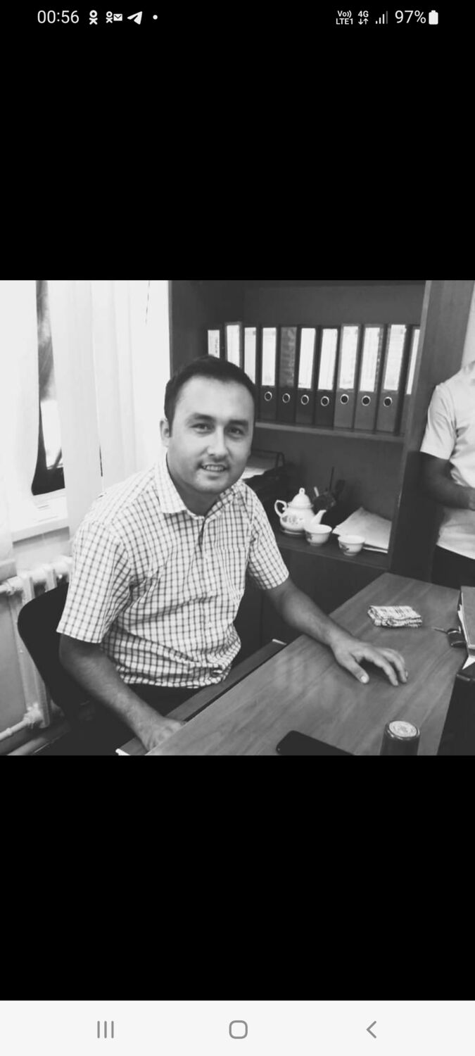  33161947  Bekzod, 38 ,    