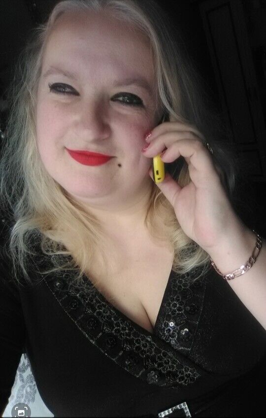  49617557  , 44 ,    Chomutov