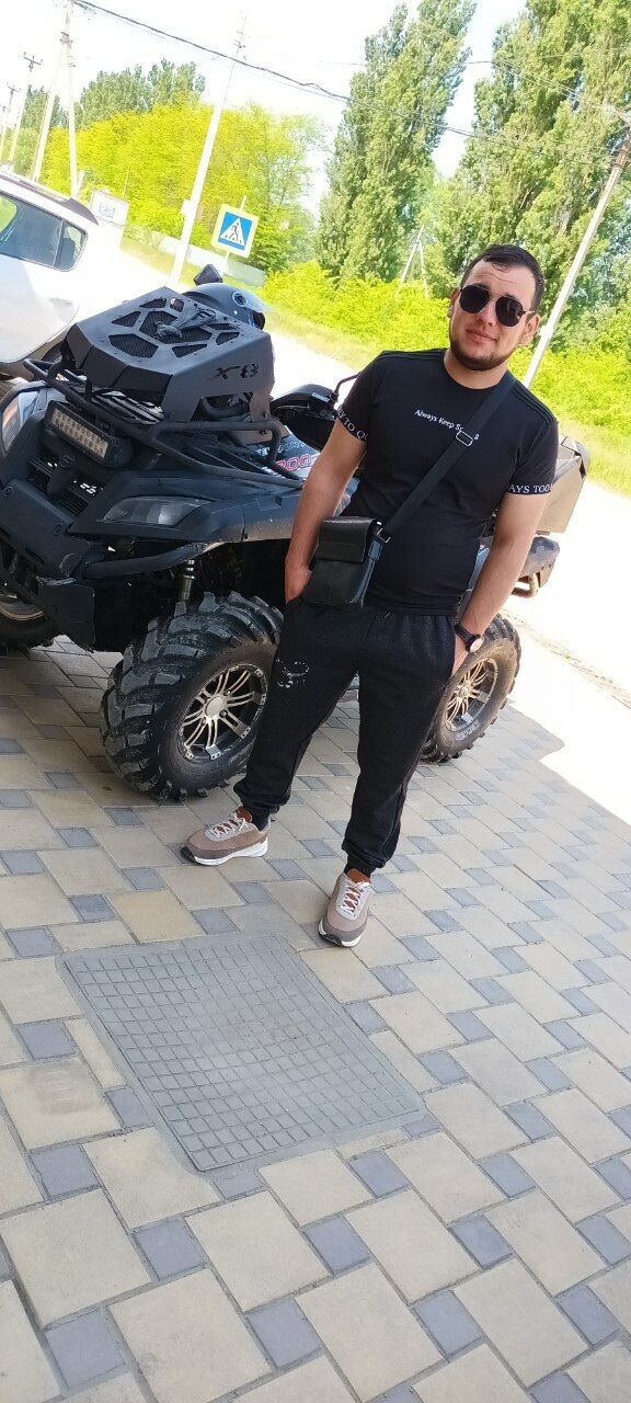  26750487  Rayimbek, 24 ,     