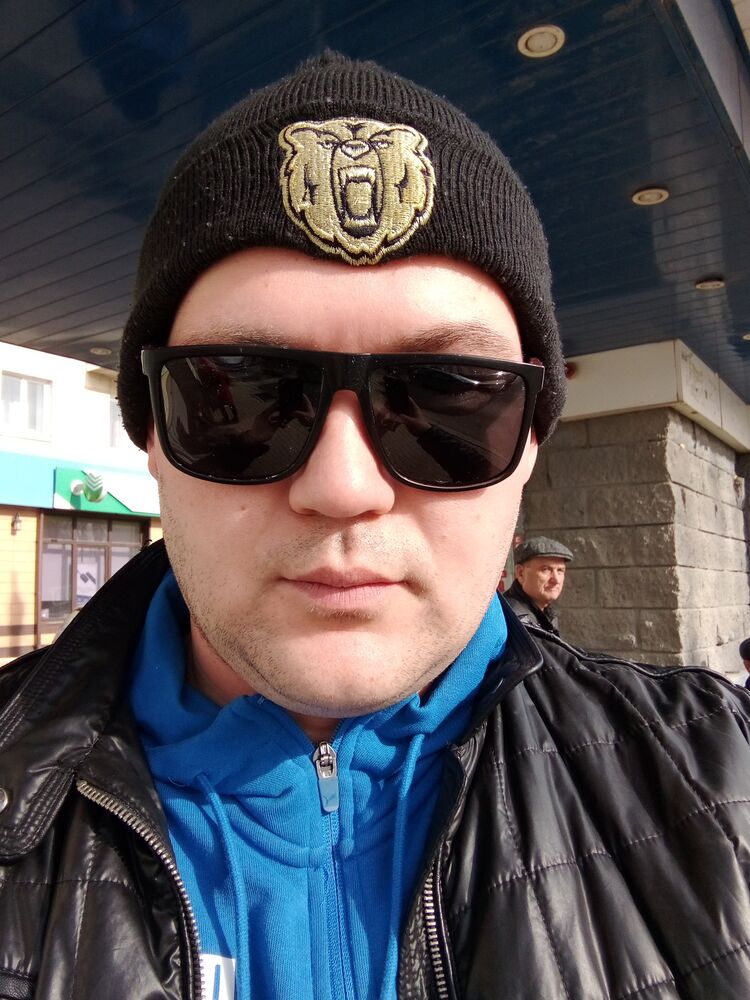  33643657  HULIGAN, 35 ,    