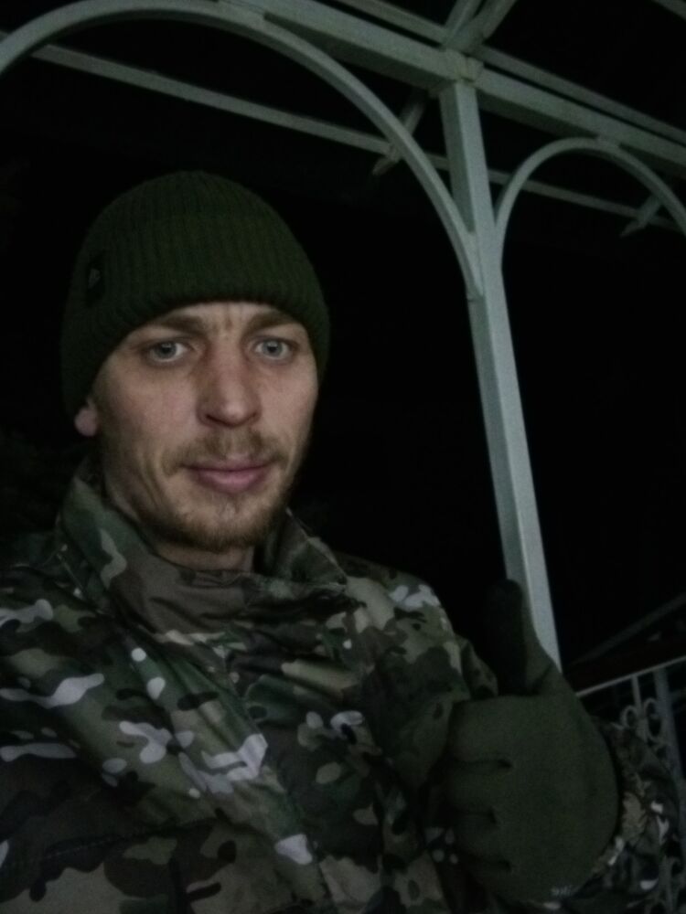  30931397  Aleksei, 35 ,    