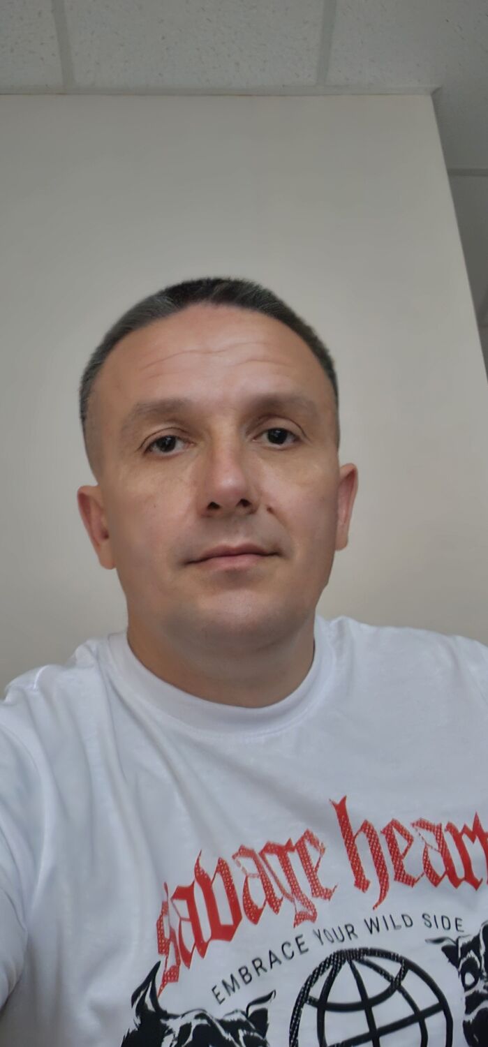  54487487  Alex, 40 ,    