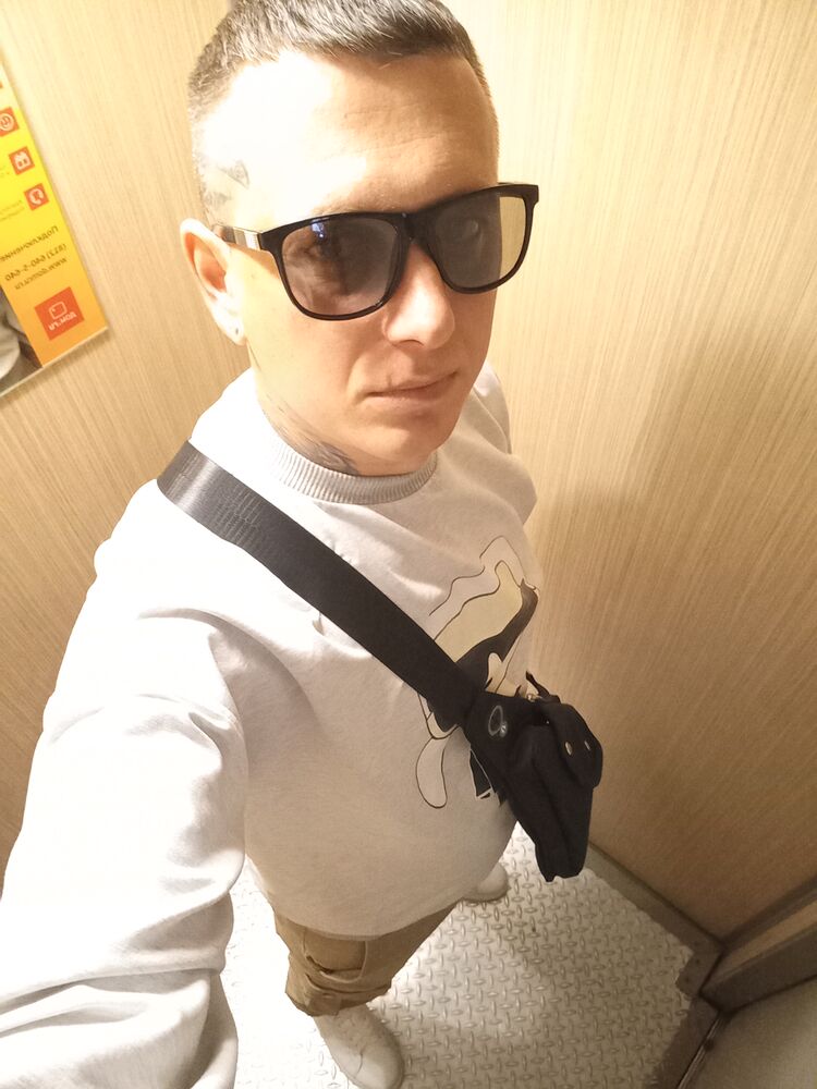  -,   Alexander, 39 ,   ,   , c , 