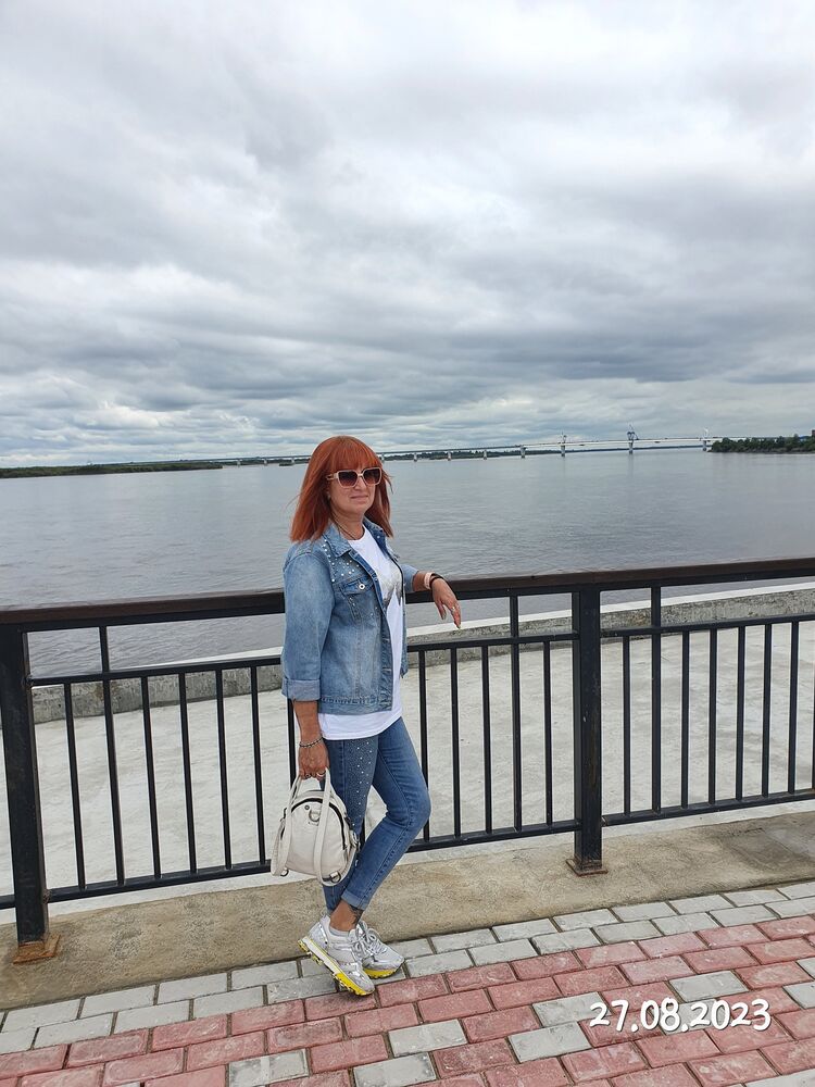  43685527  Natali, 52 ,    