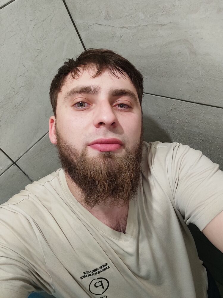 31522027  , 28 ,    