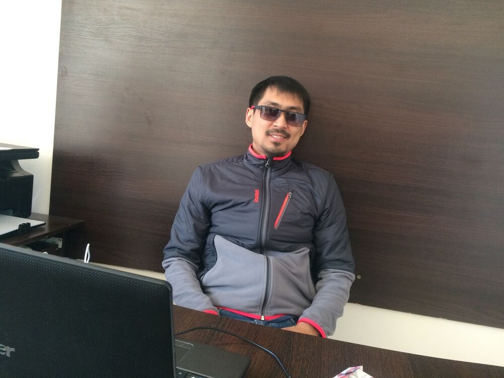  ,   Kamal, 40 ,   