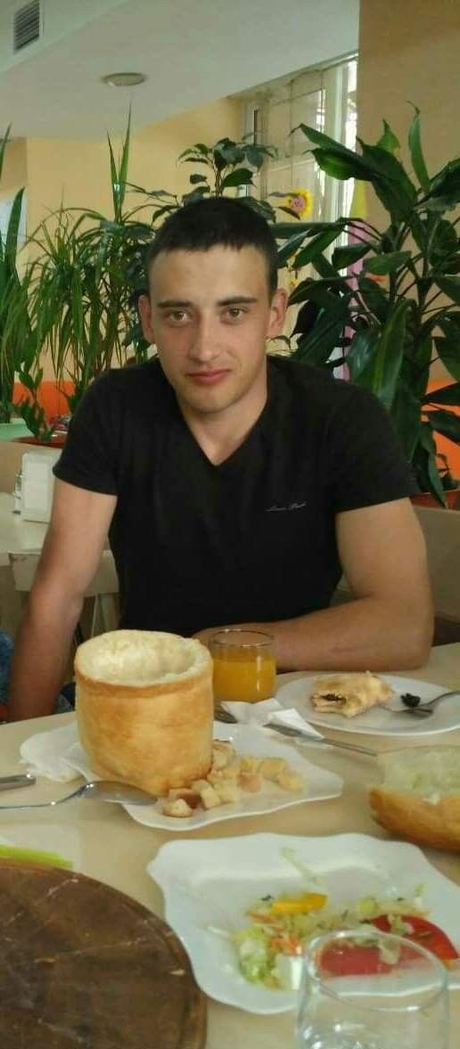  17318567  Alexandr, 33 ,    