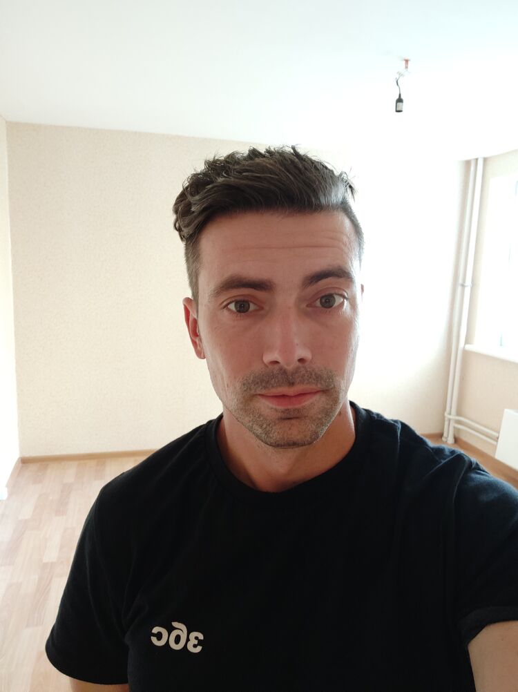 38185487  Igor, 36 ,    