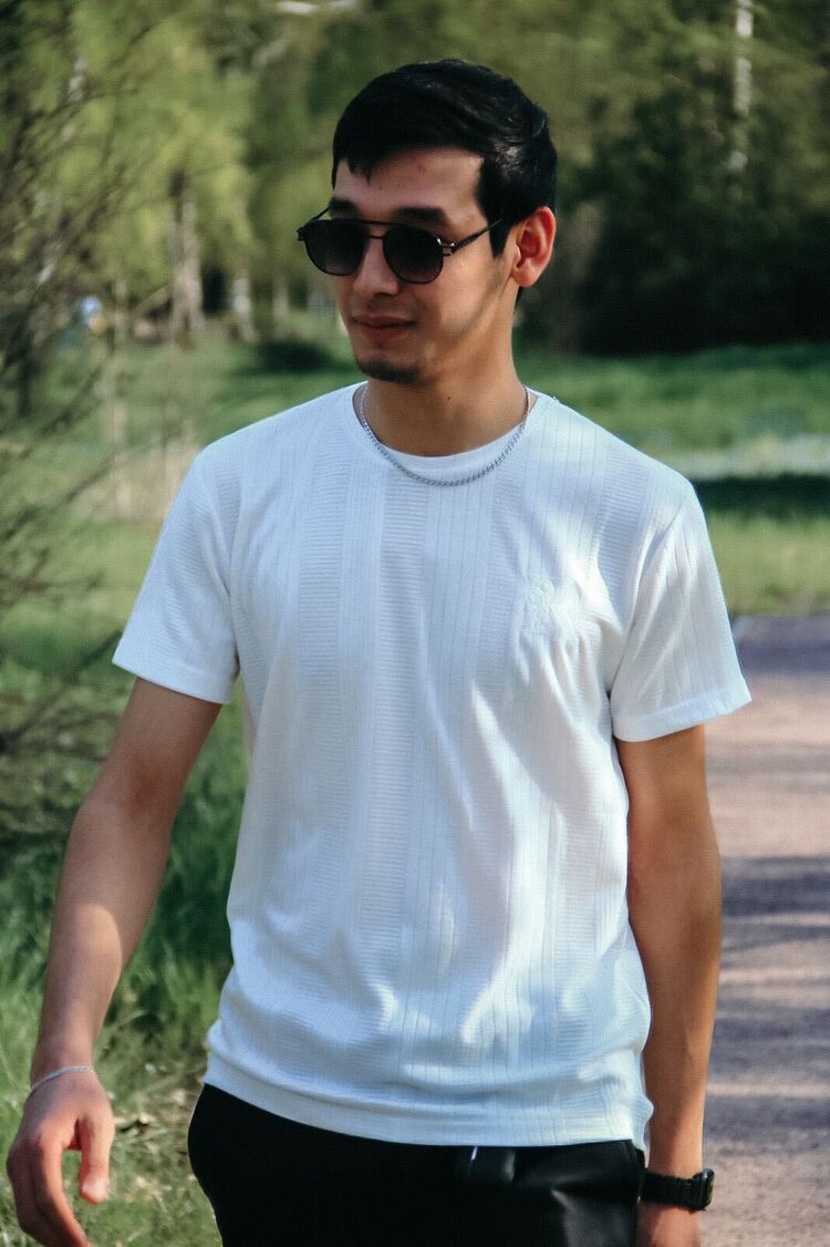  30995987  DARKHAN, 26 ,    