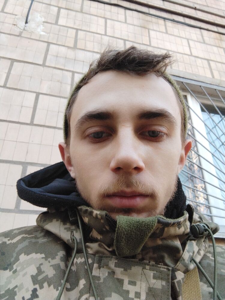  25351847  , 21 ,    