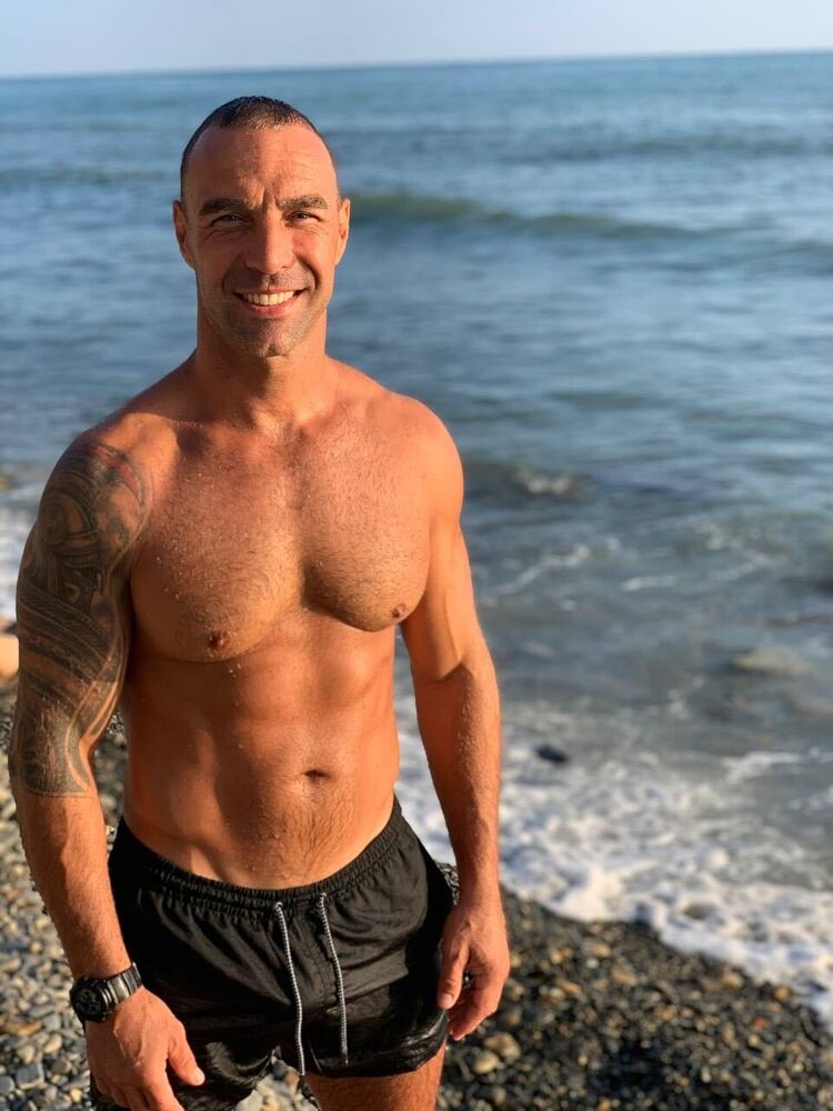  39624647  , 35 ,    --