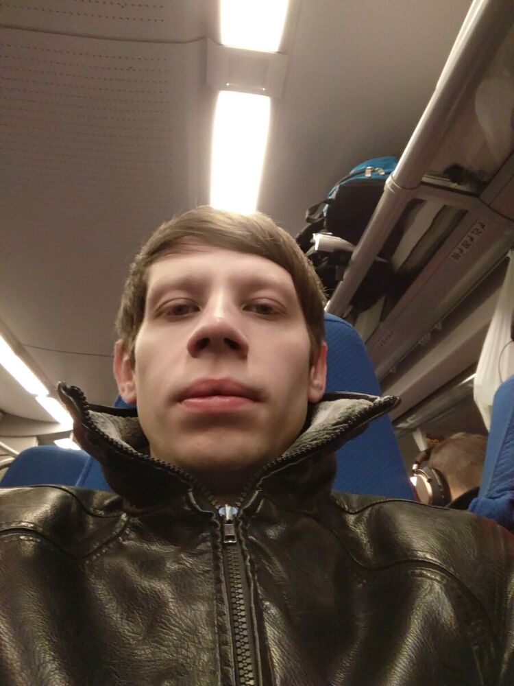  22060737  , 35 ,    
