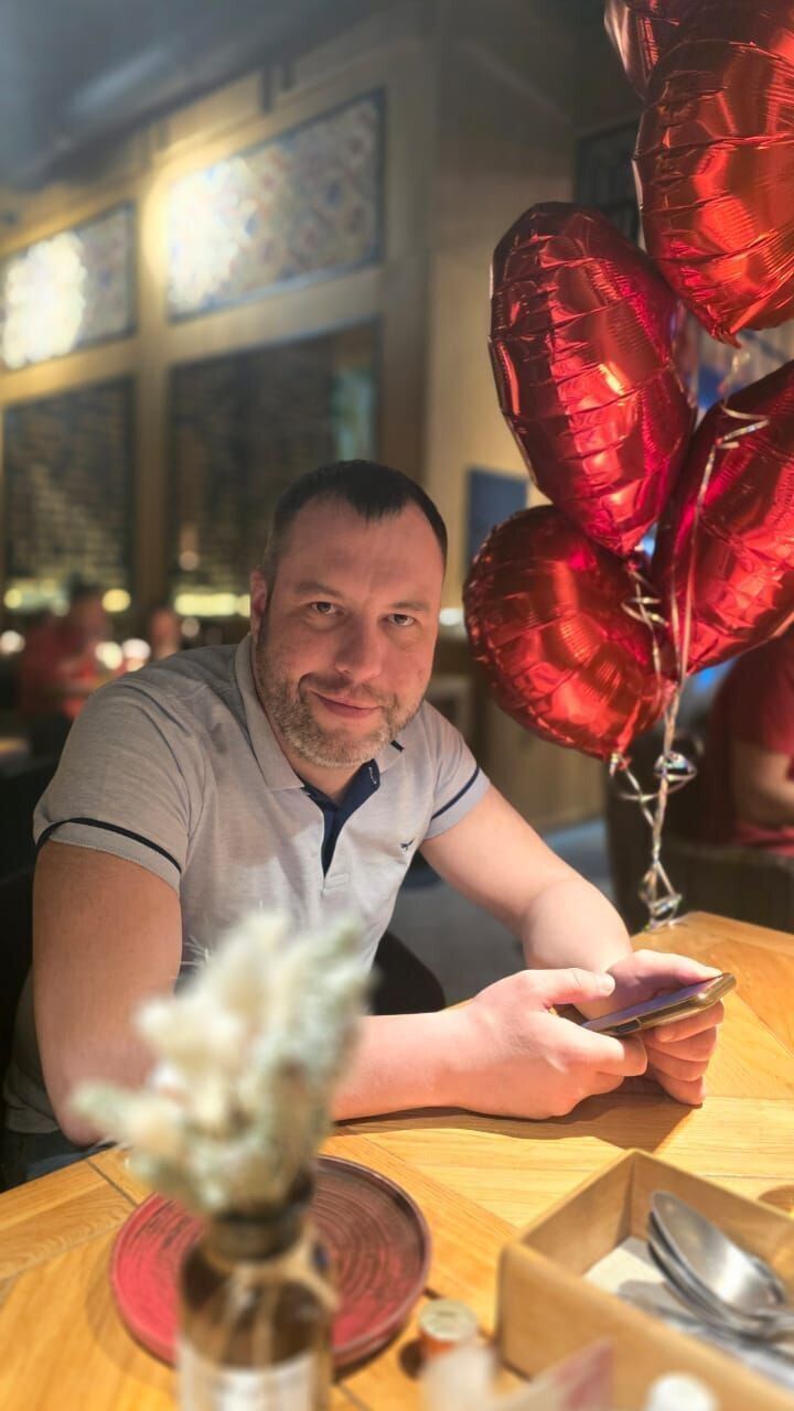  42857547  Oleg, 38 ,    