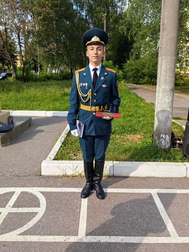  54508727  , 18 ,    -