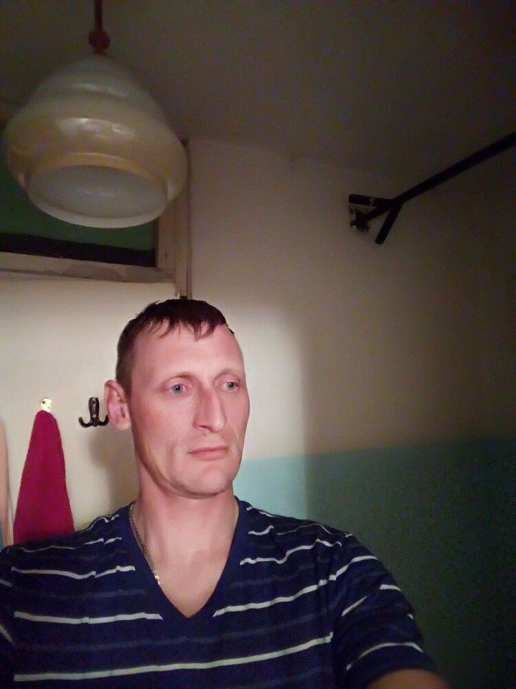  10882647  , 43 ,    