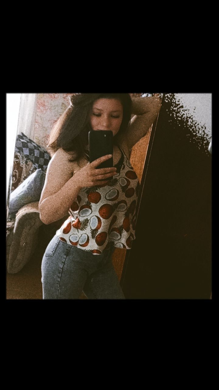  48489917  Elena, 22 ,    