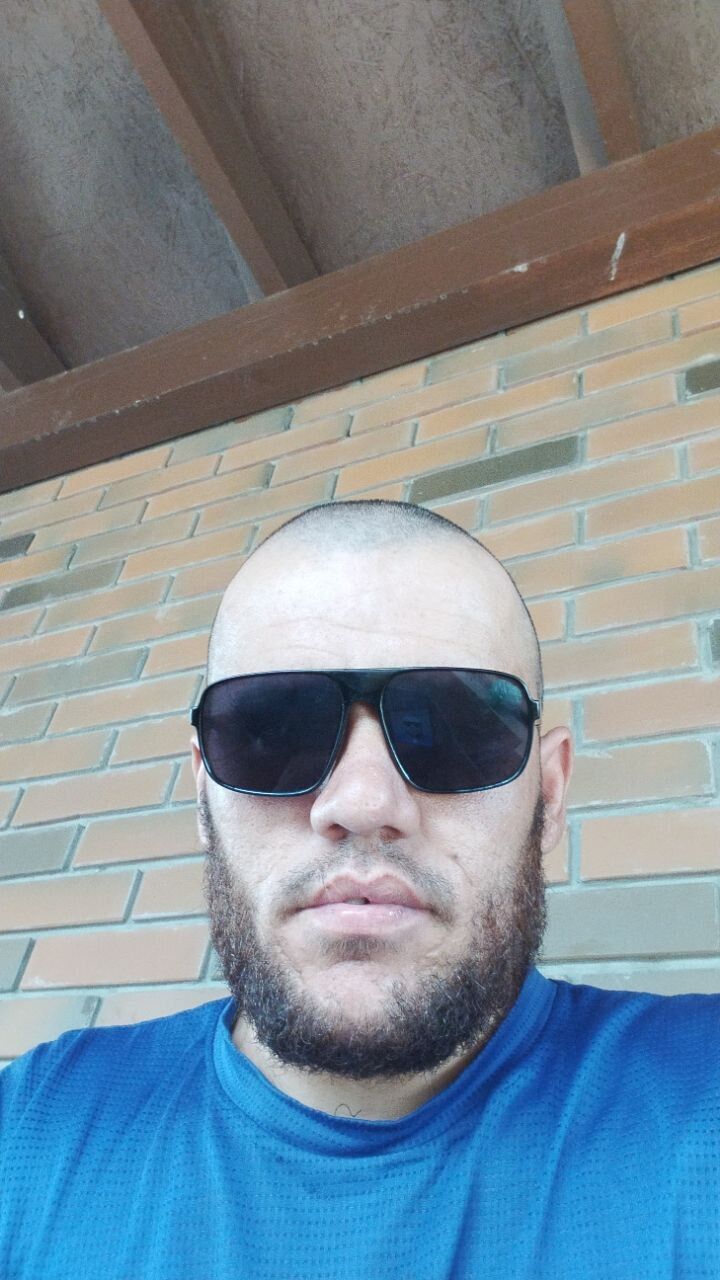  37250027  , 47 ,    