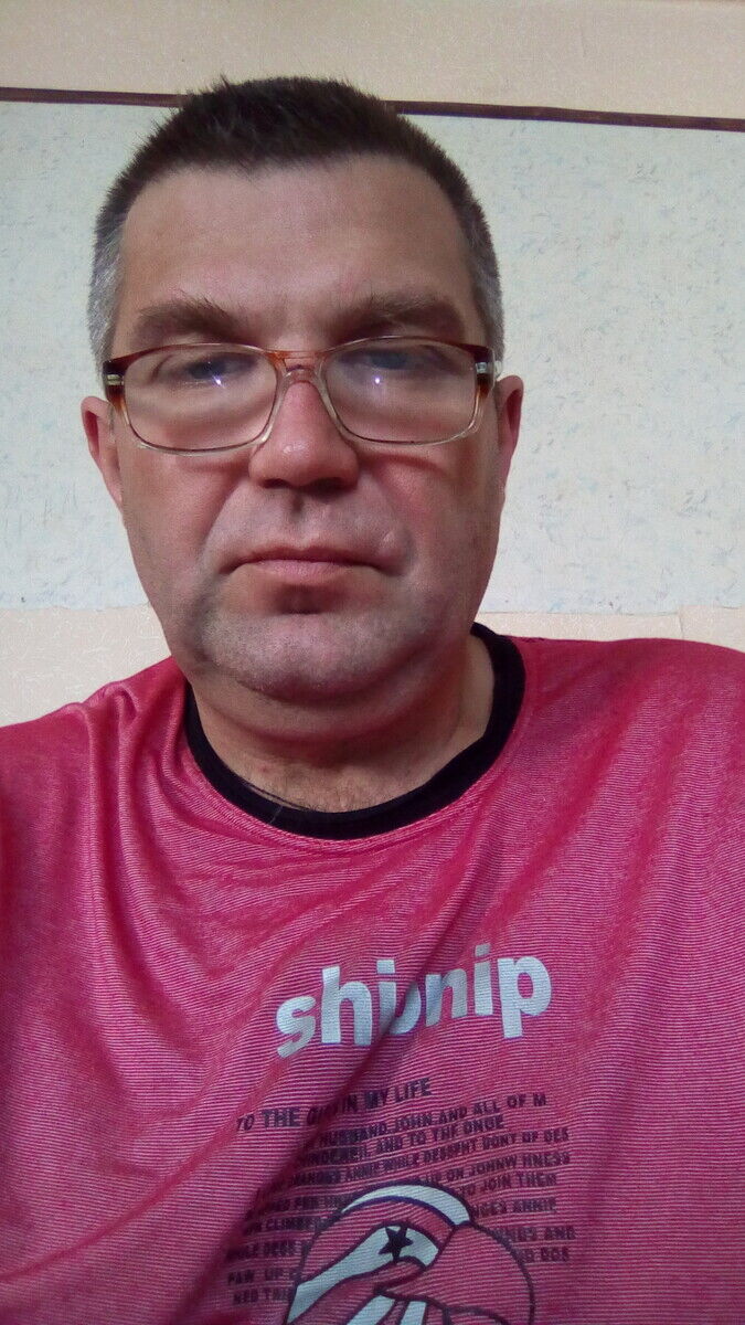  22008237  Oleg, 50 ,     