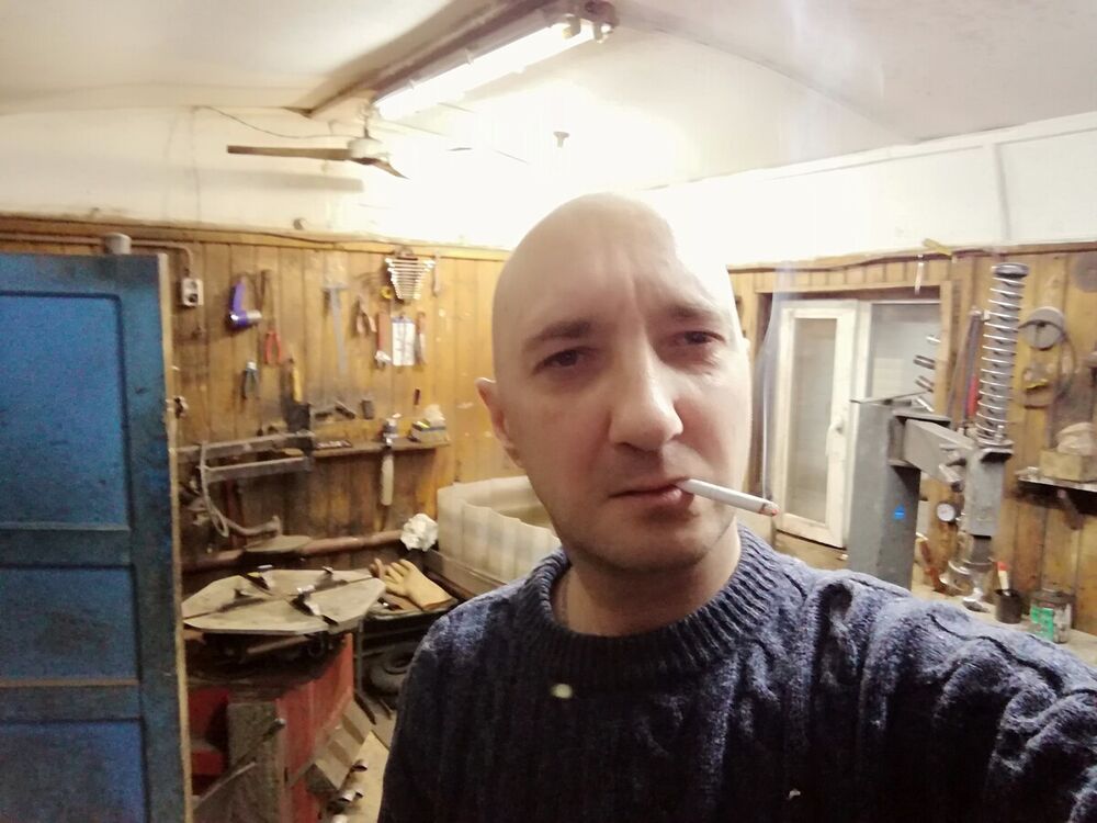  ,   Glenn, 45 ,   ,   , c 