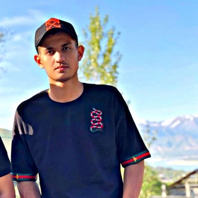  35137857  Saidaxmat, 22 ,    