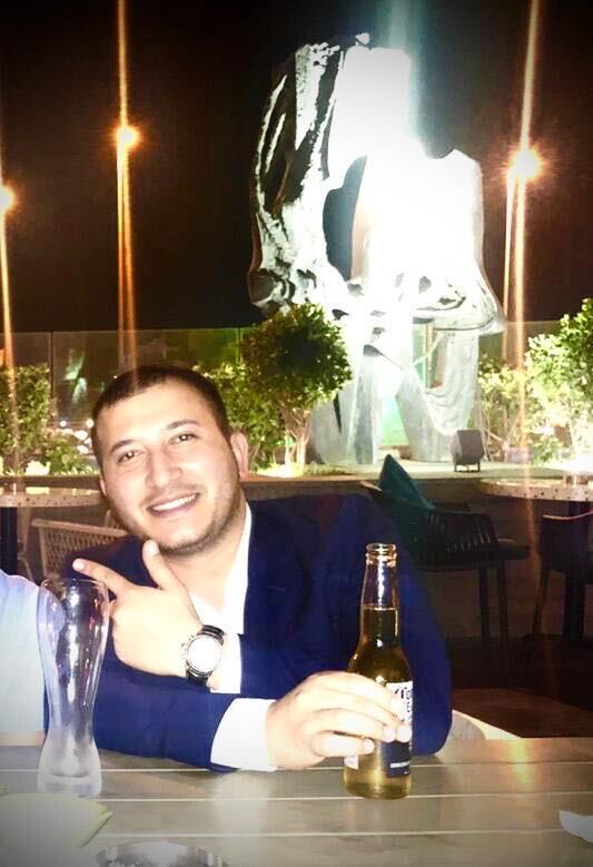  53085807  Emin, 35 ,    