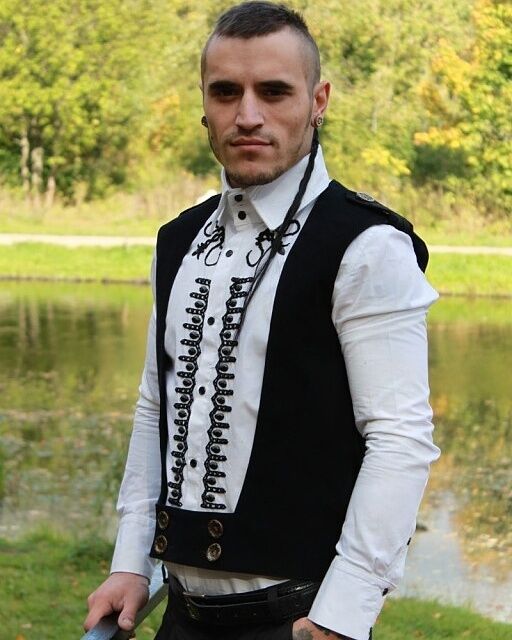  ,   Shander, 41 ,   ,   