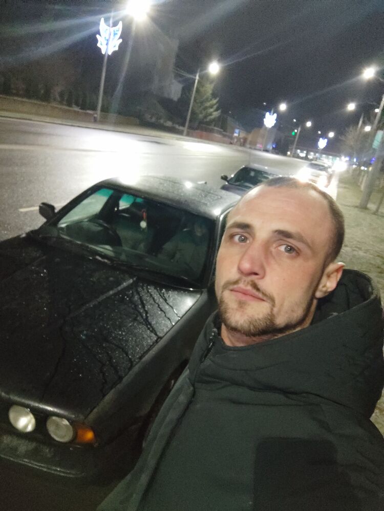  48559587  , 28 ,    