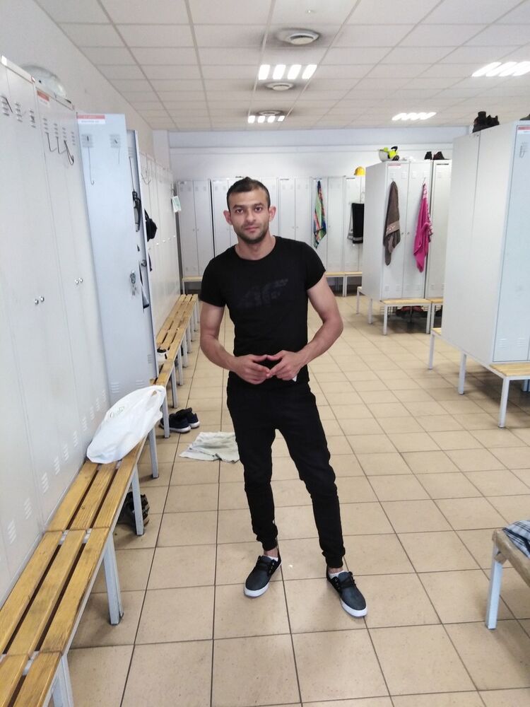  ,   Radu, 33 ,   ,   , c 