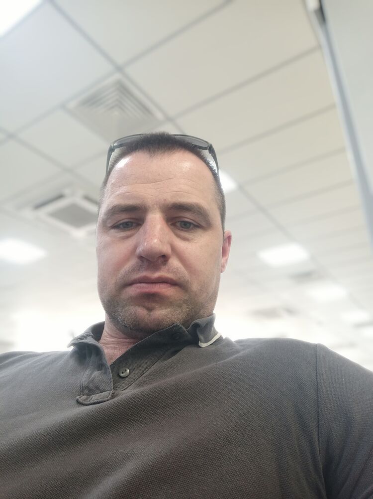  ,   Dima, 44 ,   ,   , c , 