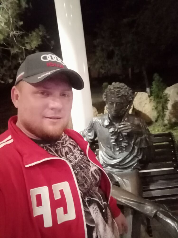 ,   Evgeny, 40 ,   ,   