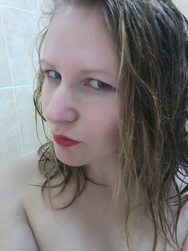  19953337  Helena, 35 ,    