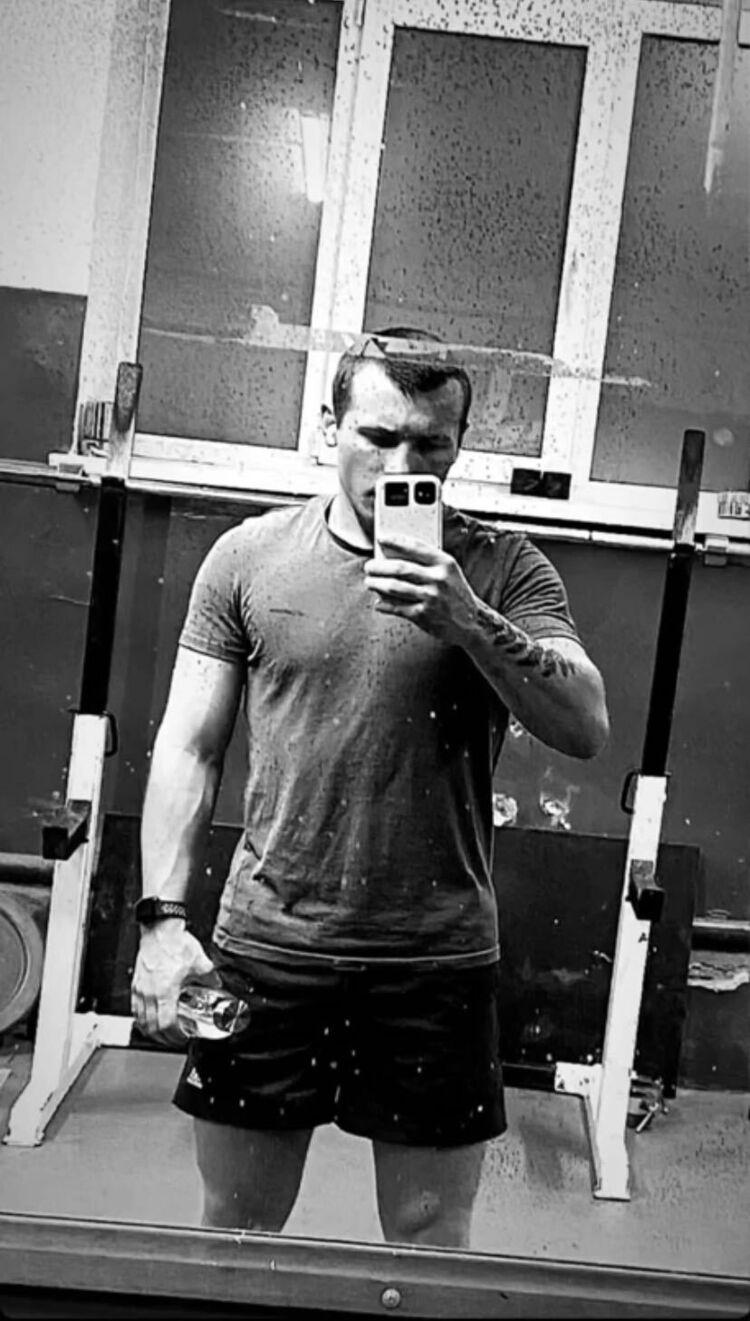  ,   Andrey, 26 ,   c , 