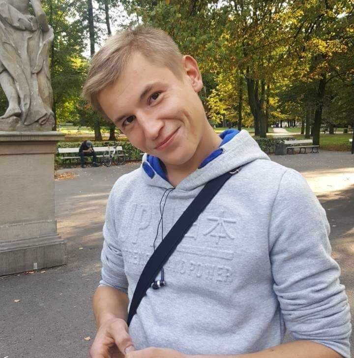  45867097  , 32 ,    