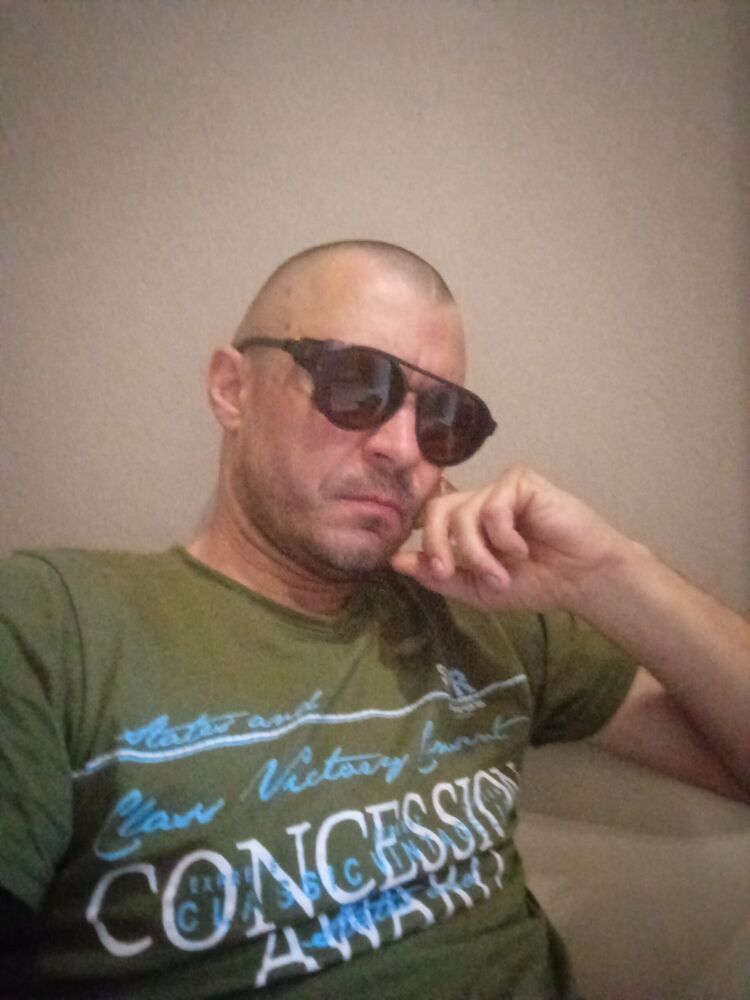  32534117  , 42 ,    