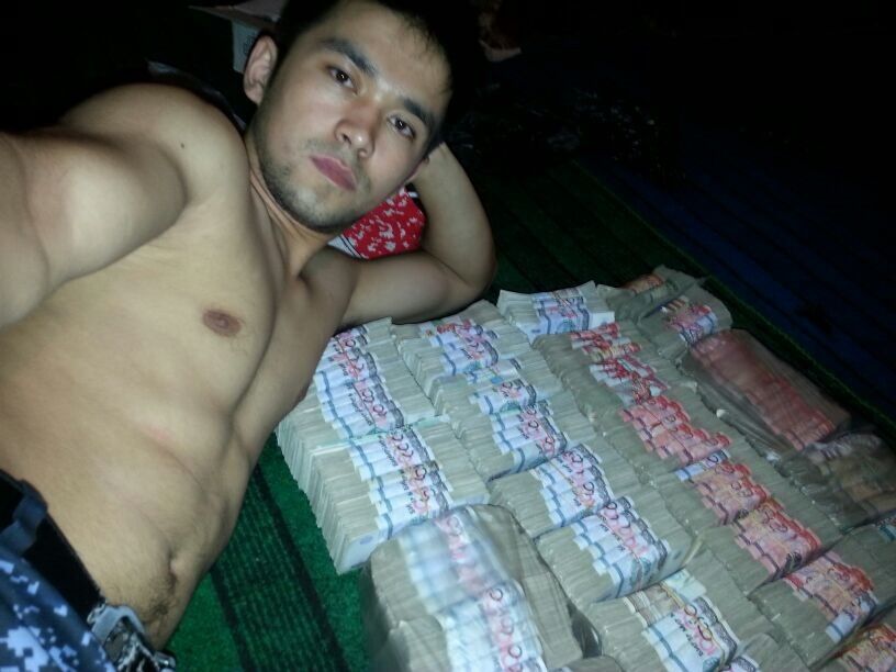  5833997  998944422626, 34 ,    