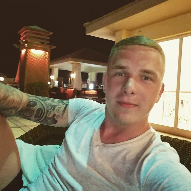 ���� 18136737 ������� ����, 32 ����, ���� ���������� � �������